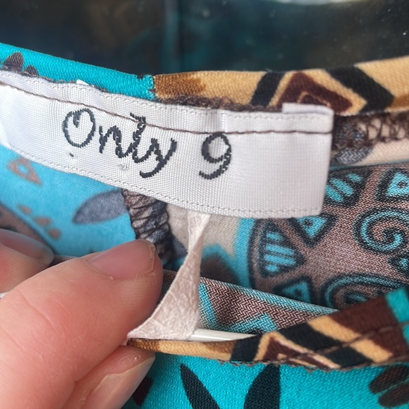 Only 9 Turquoise Boxy Blouse! Size XL - Picture 4 of 5